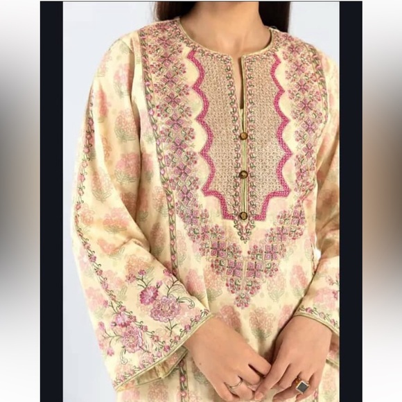 Ethnic Indian Wear Dresses & Skirts - Ethnic Indian Wear Cream and Pink Embroidered Dress